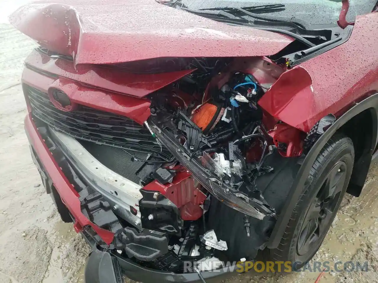 9 Photograph of a damaged car JTMP1RFV8KD503323 TOYOTA RAV4 2019