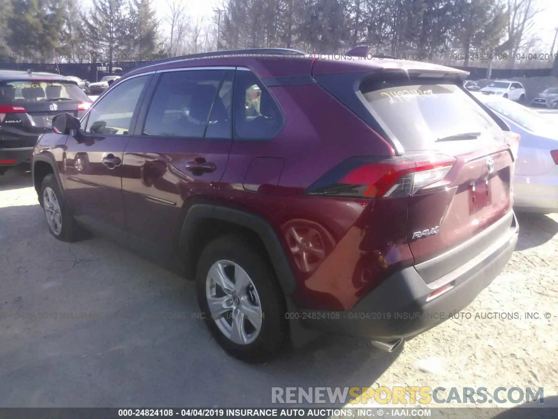 3 Photograph of a damaged car JTMP1RFV8KD503466 TOYOTA RAV4 2019