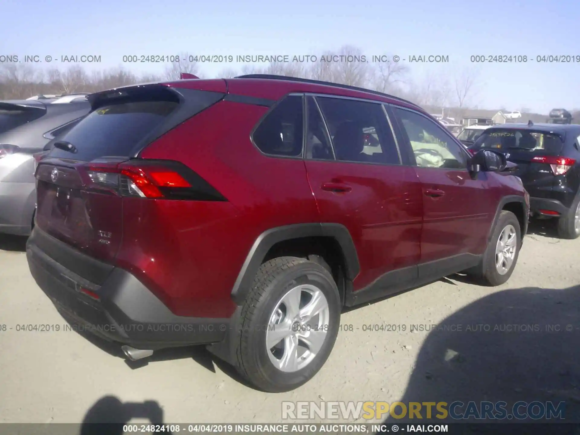 4 Photograph of a damaged car JTMP1RFV8KD503466 TOYOTA RAV4 2019