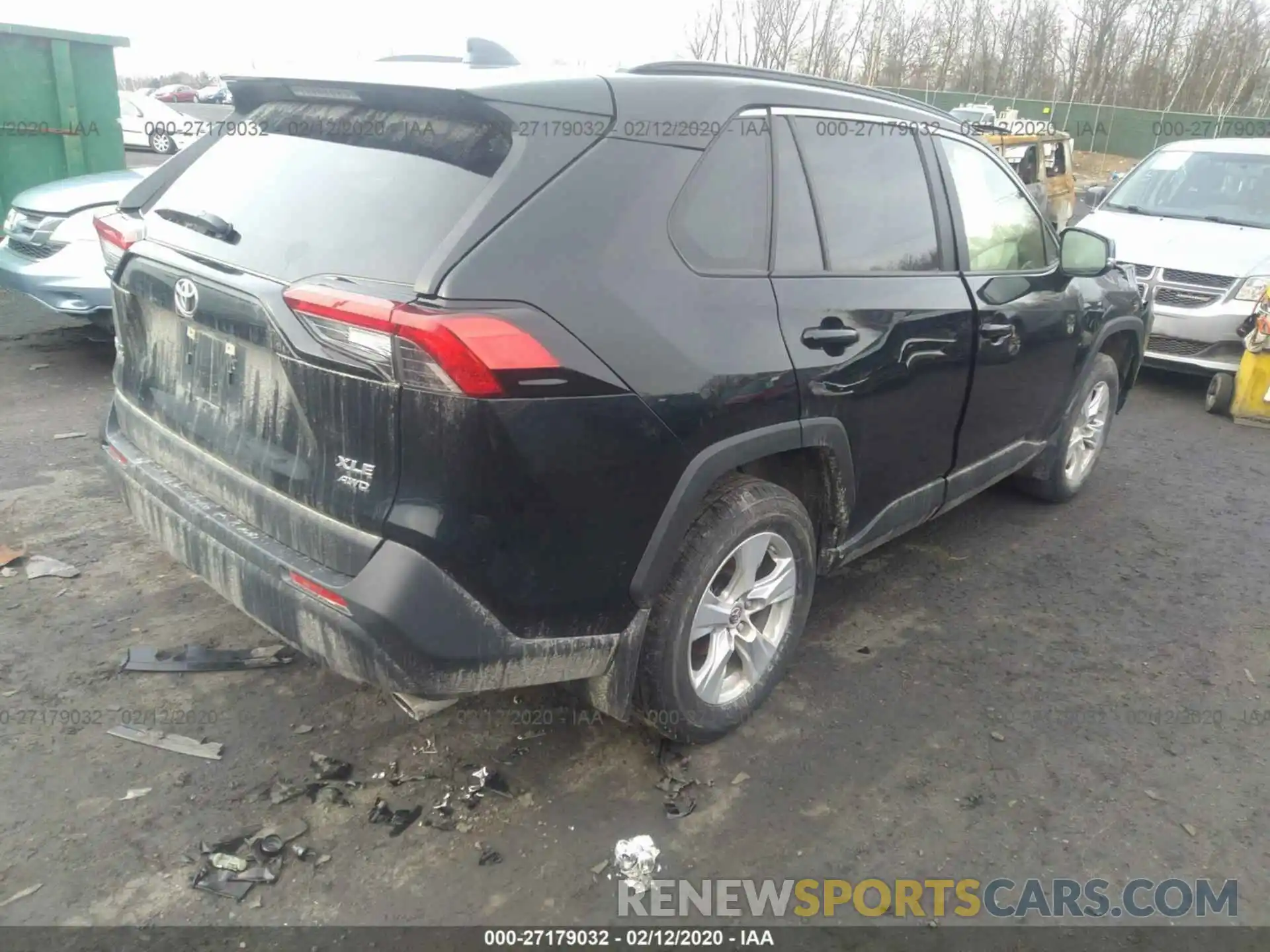 4 Photograph of a damaged car JTMP1RFV8KD506965 TOYOTA RAV4 2019