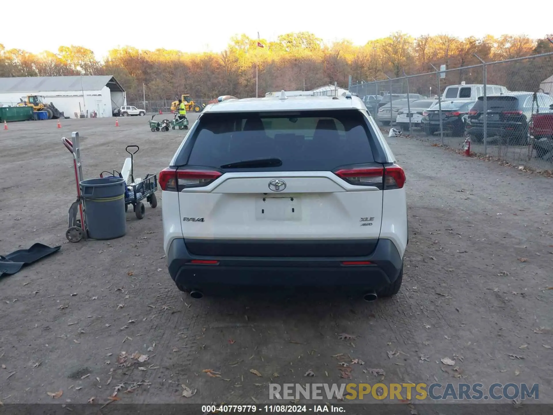 16 Photograph of a damaged car JTMP1RFV9KD012355 TOYOTA RAV4 2019