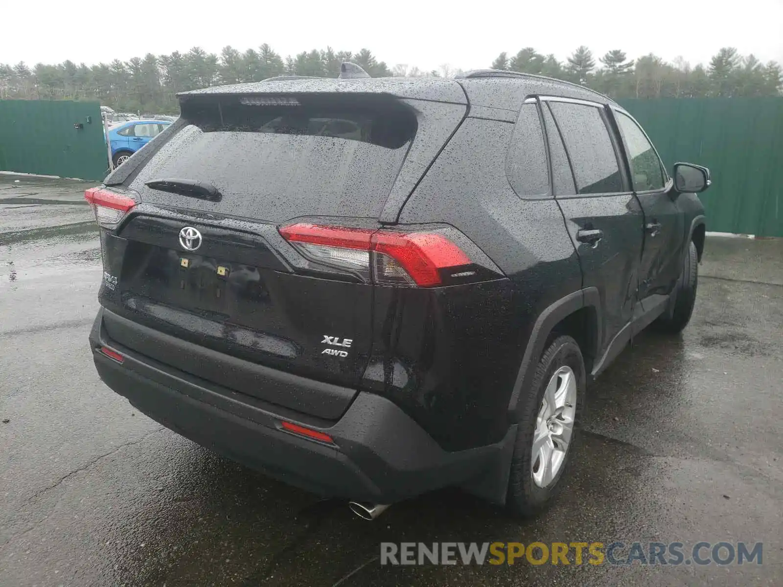 4 Photograph of a damaged car JTMP1RFV9KD028829 TOYOTA RAV4 2019