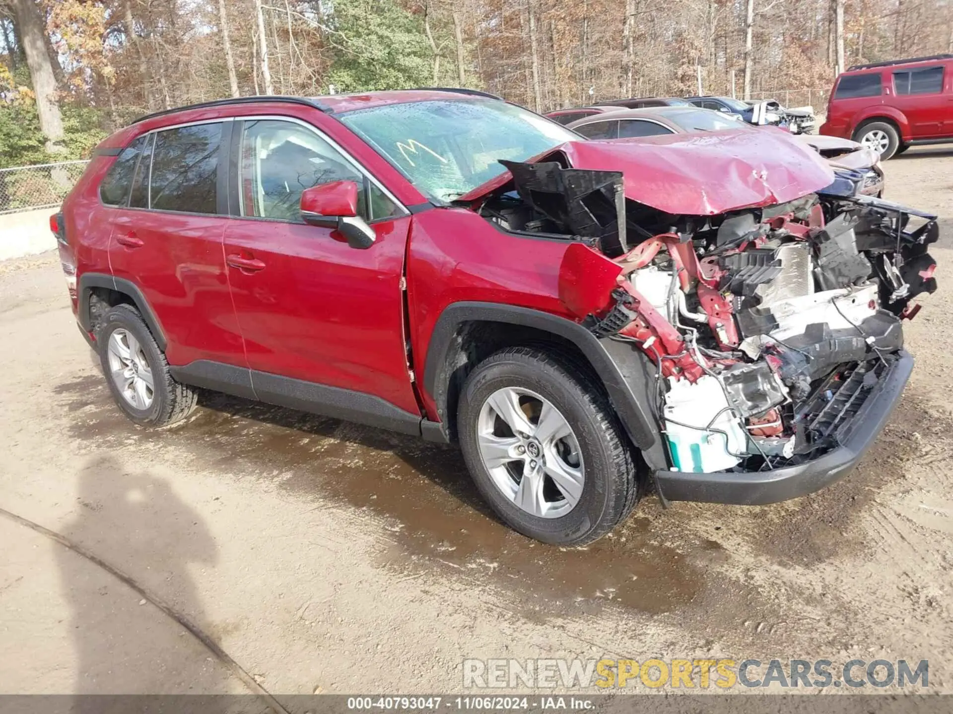 1 Photograph of a damaged car JTMP1RFV9KD031827 TOYOTA RAV4 2019