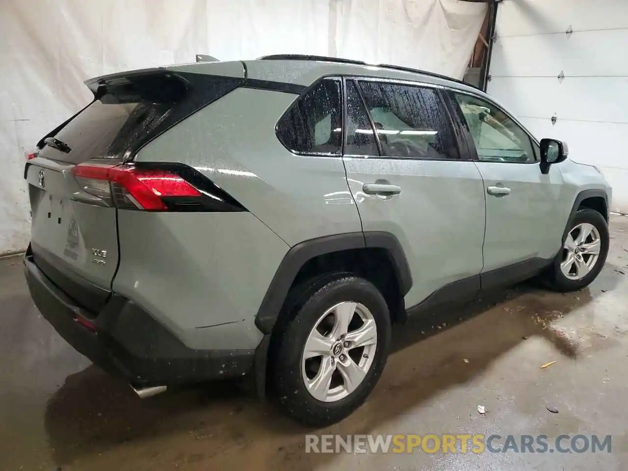 3 Photograph of a damaged car JTMP1RFV9KD032296 TOYOTA RAV4 2019