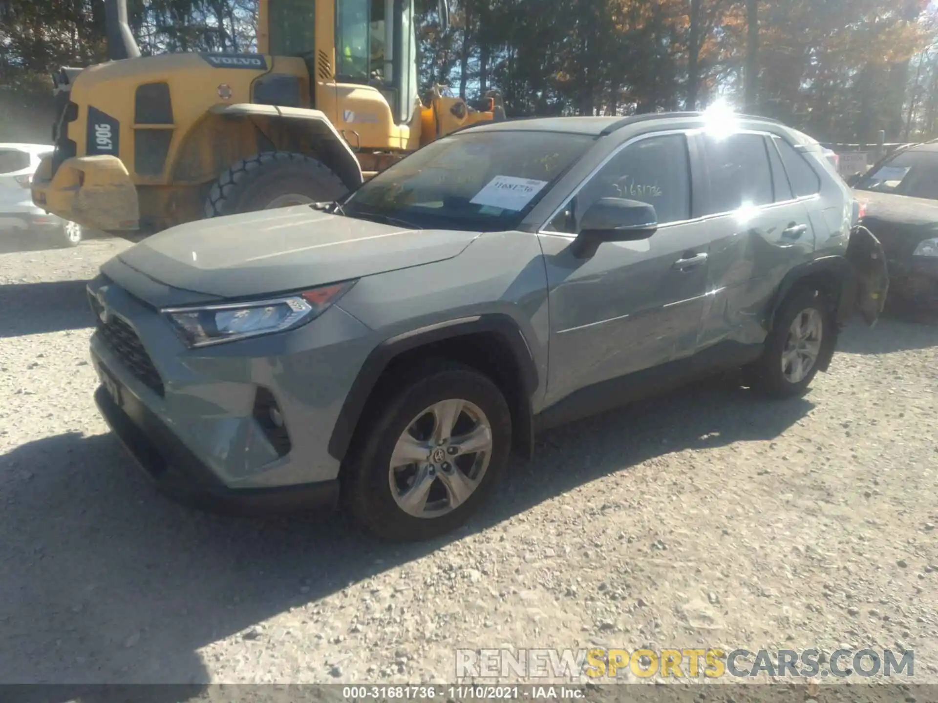 2 Photograph of a damaged car JTMP1RFV9KD041029 TOYOTA RAV4 2019