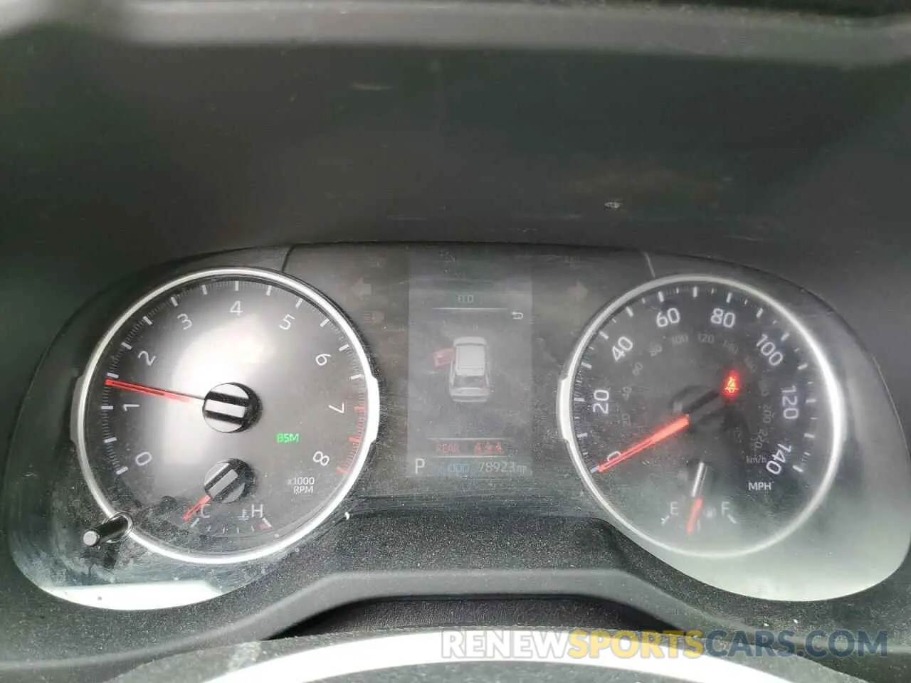 9 Photograph of a damaged car JTMP1RFV9KD041578 TOYOTA RAV4 2019