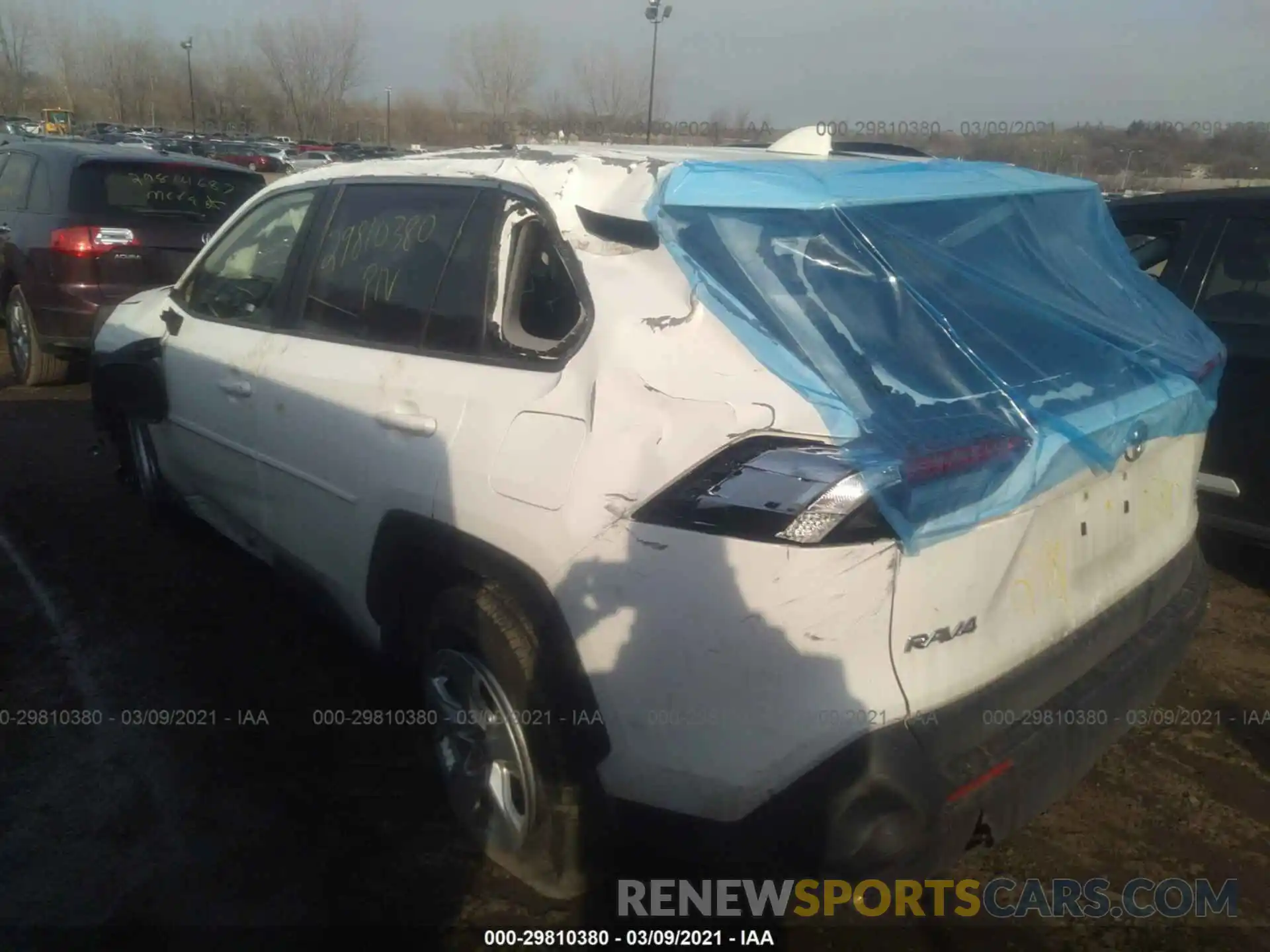 3 Photograph of a damaged car JTMP1RFV9KD500785 TOYOTA RAV4 2019