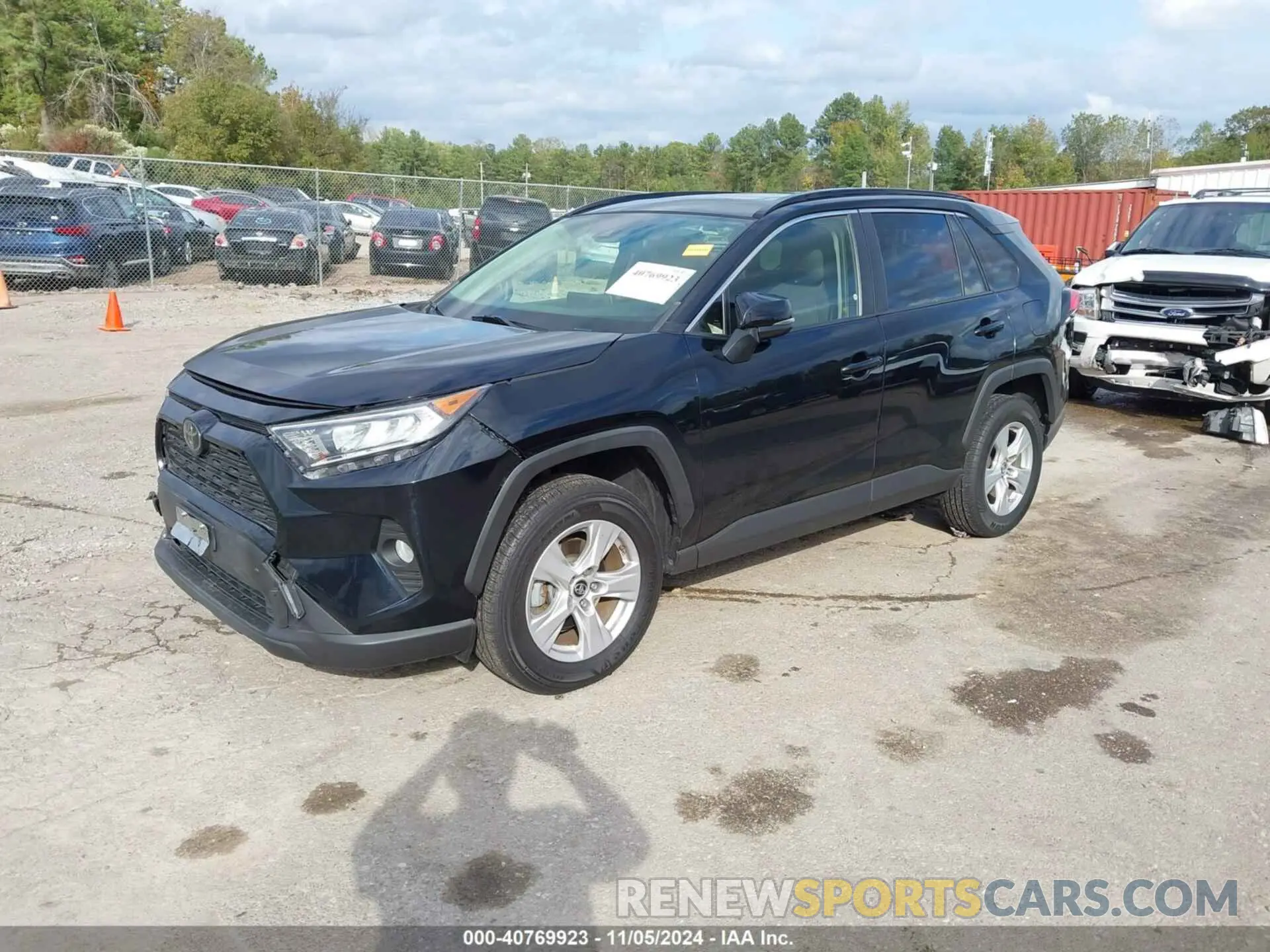 2 Photograph of a damaged car JTMP1RFV9KD501676 TOYOTA RAV4 2019