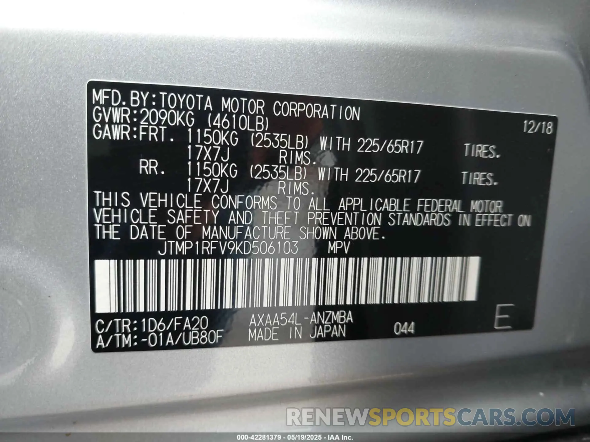 9 Photograph of a damaged car JTMP1RFV9KD506103 TOYOTA RAV4 2019
