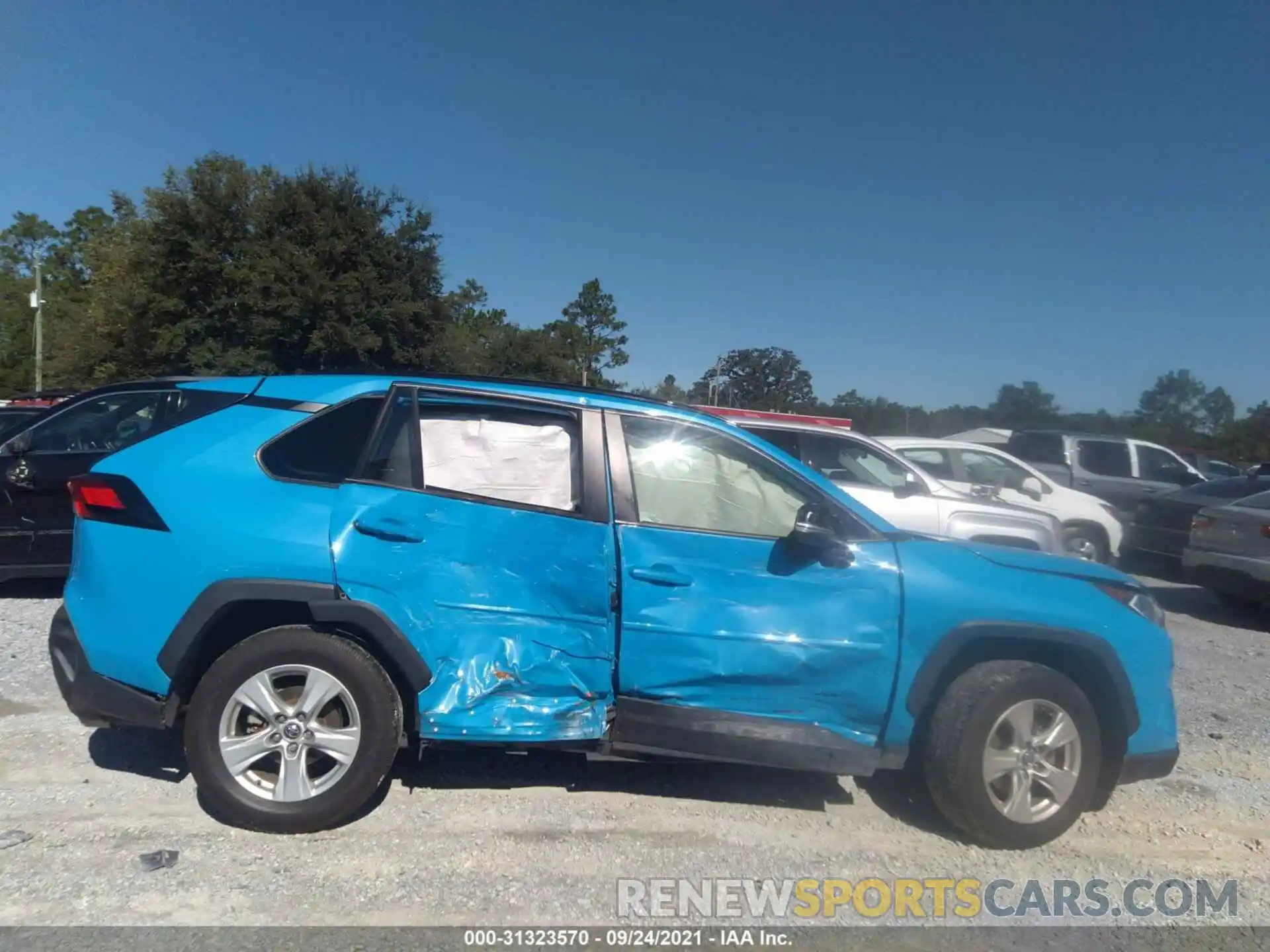 6 Photograph of a damaged car JTMP1RFV9KD508563 TOYOTA RAV4 2019