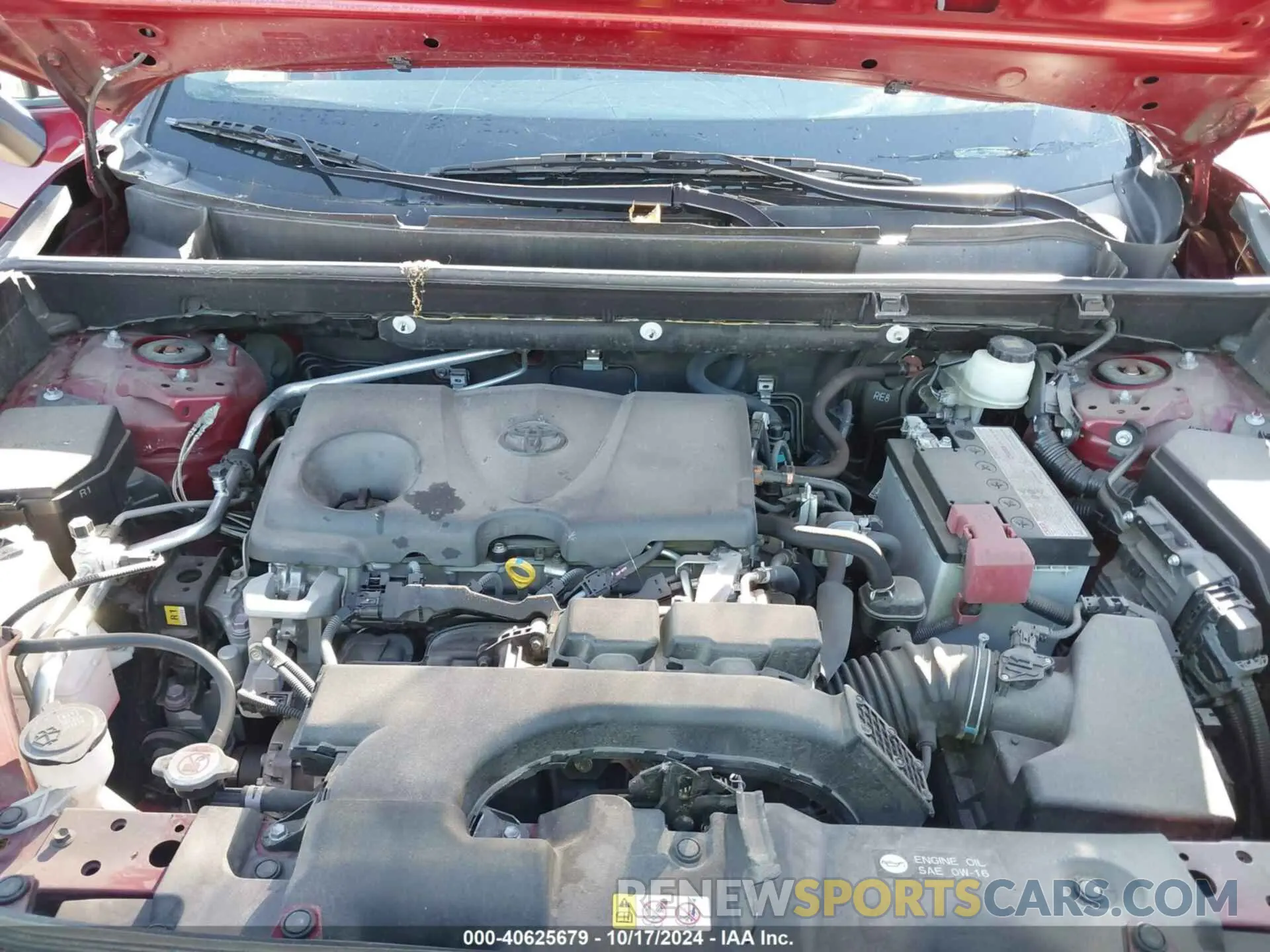 10 Photograph of a damaged car JTMP1RFV9KD516016 TOYOTA RAV4 2019