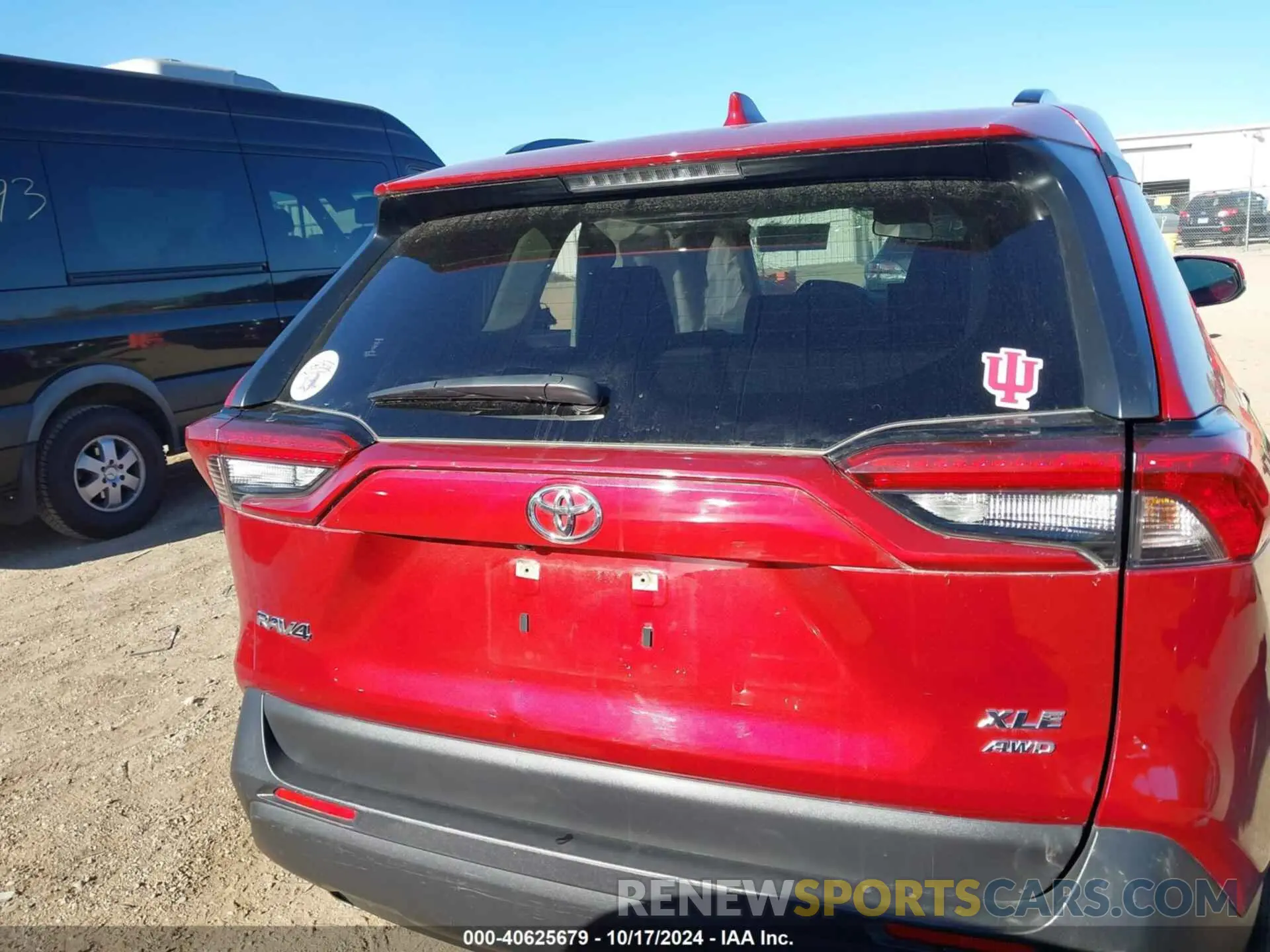 16 Photograph of a damaged car JTMP1RFV9KD516016 TOYOTA RAV4 2019