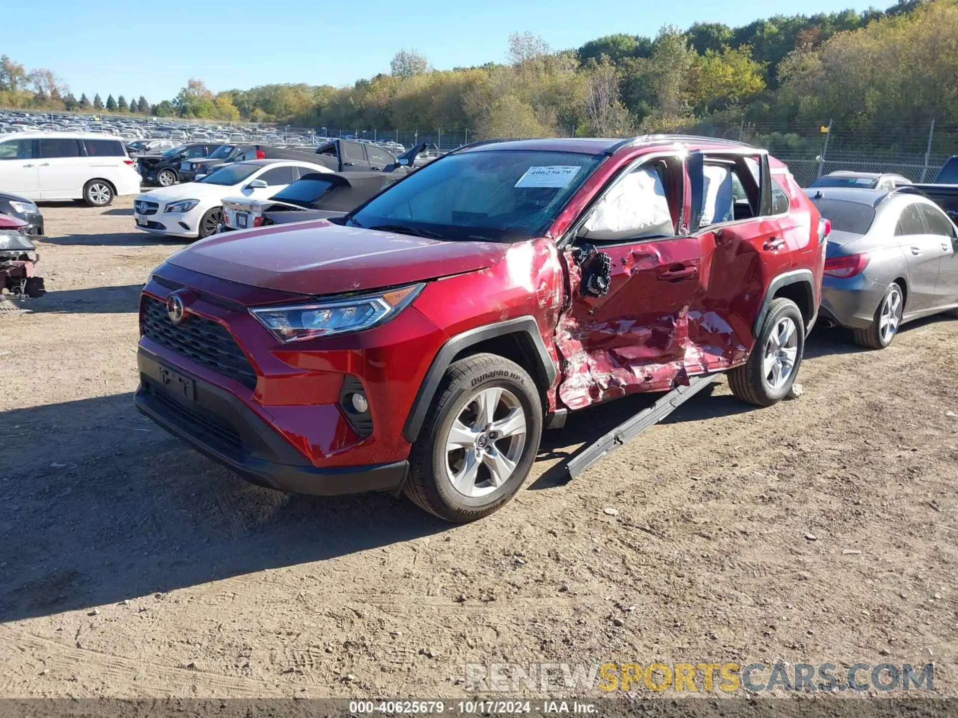 2 Photograph of a damaged car JTMP1RFV9KD516016 TOYOTA RAV4 2019
