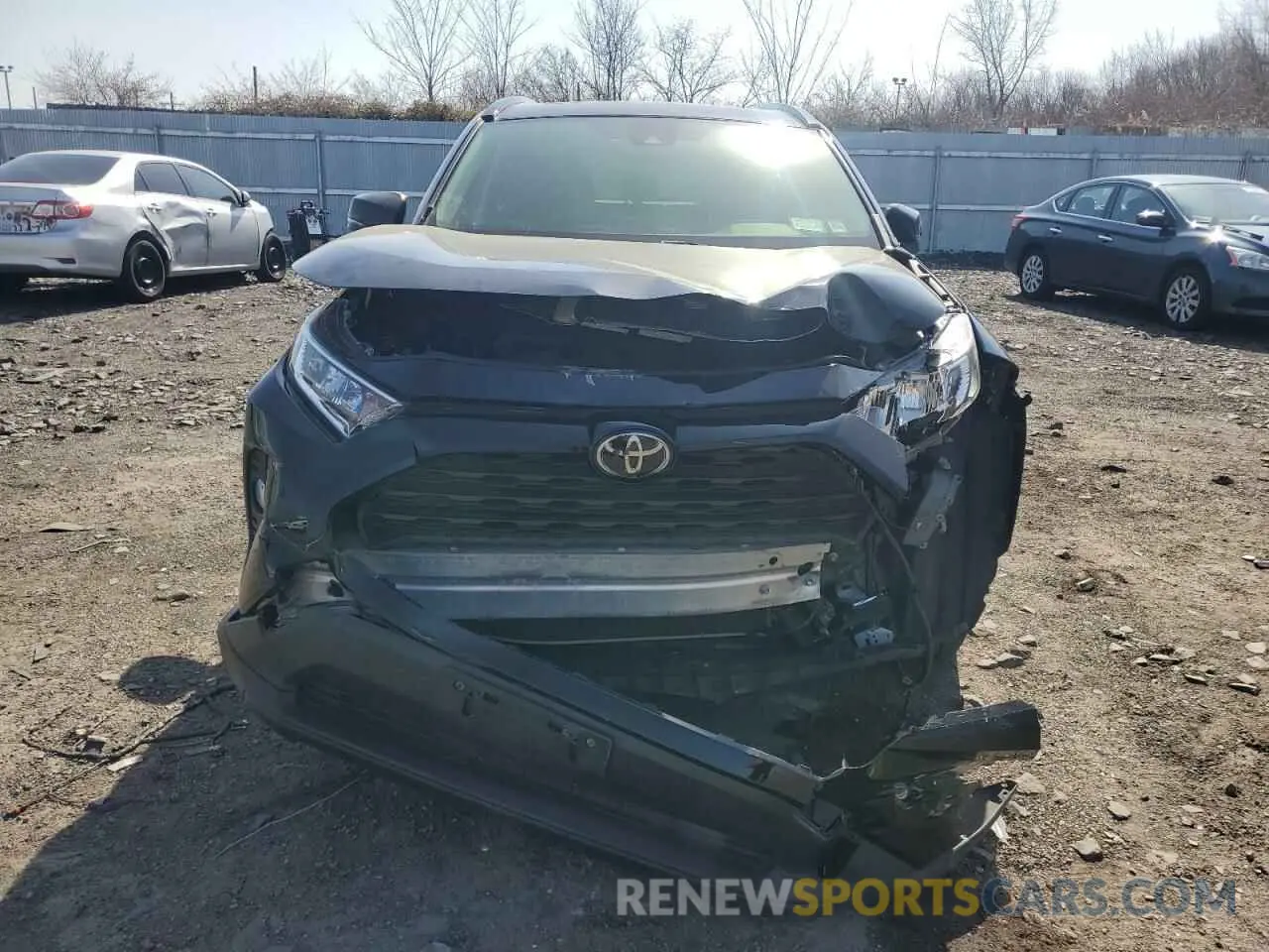 5 Photograph of a damaged car JTMP1RFVXKD005687 TOYOTA RAV4 2019