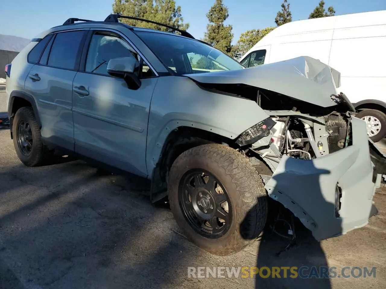 4 Photograph of a damaged car JTMP1RFVXKD016964 TOYOTA RAV4 2019