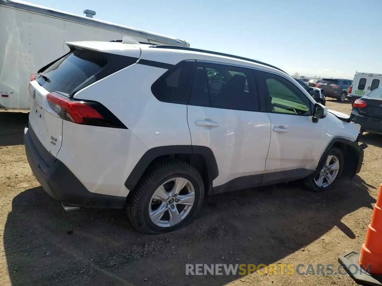 3 Photograph of a damaged car JTMP1RFVXKD021338 TOYOTA RAV4 2019