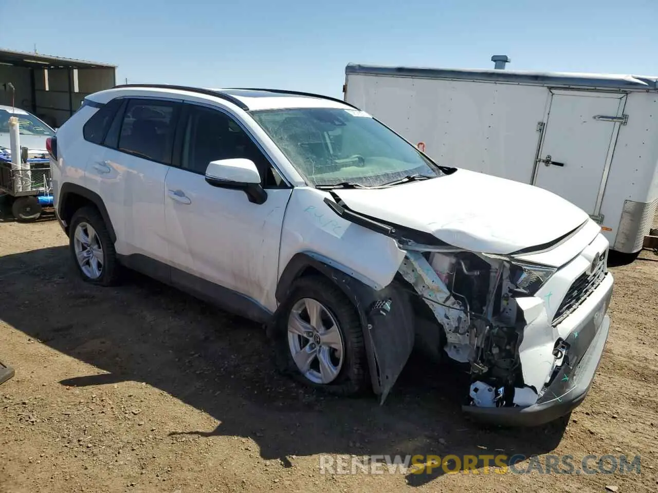 4 Photograph of a damaged car JTMP1RFVXKD021338 TOYOTA RAV4 2019