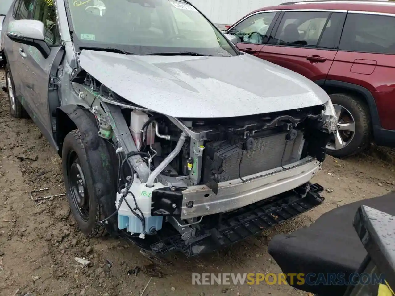 9 Photograph of a damaged car JTMP1RFVXKD021873 TOYOTA RAV4 2019