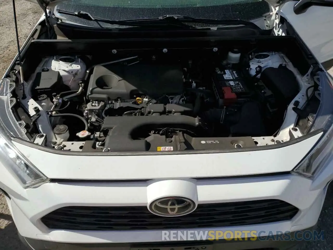 11 Photograph of a damaged car JTMP1RFVXKD023638 TOYOTA RAV4 2019