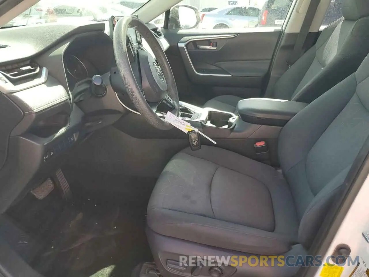 7 Photograph of a damaged car JTMP1RFVXKD023638 TOYOTA RAV4 2019