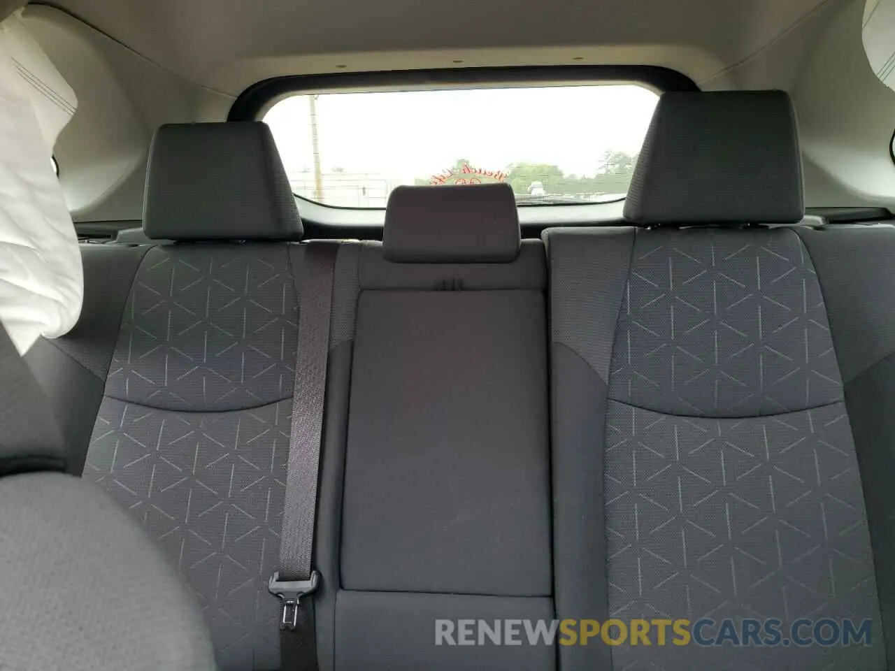 10 Photograph of a damaged car JTMP1RFVXKD023736 TOYOTA RAV4 2019