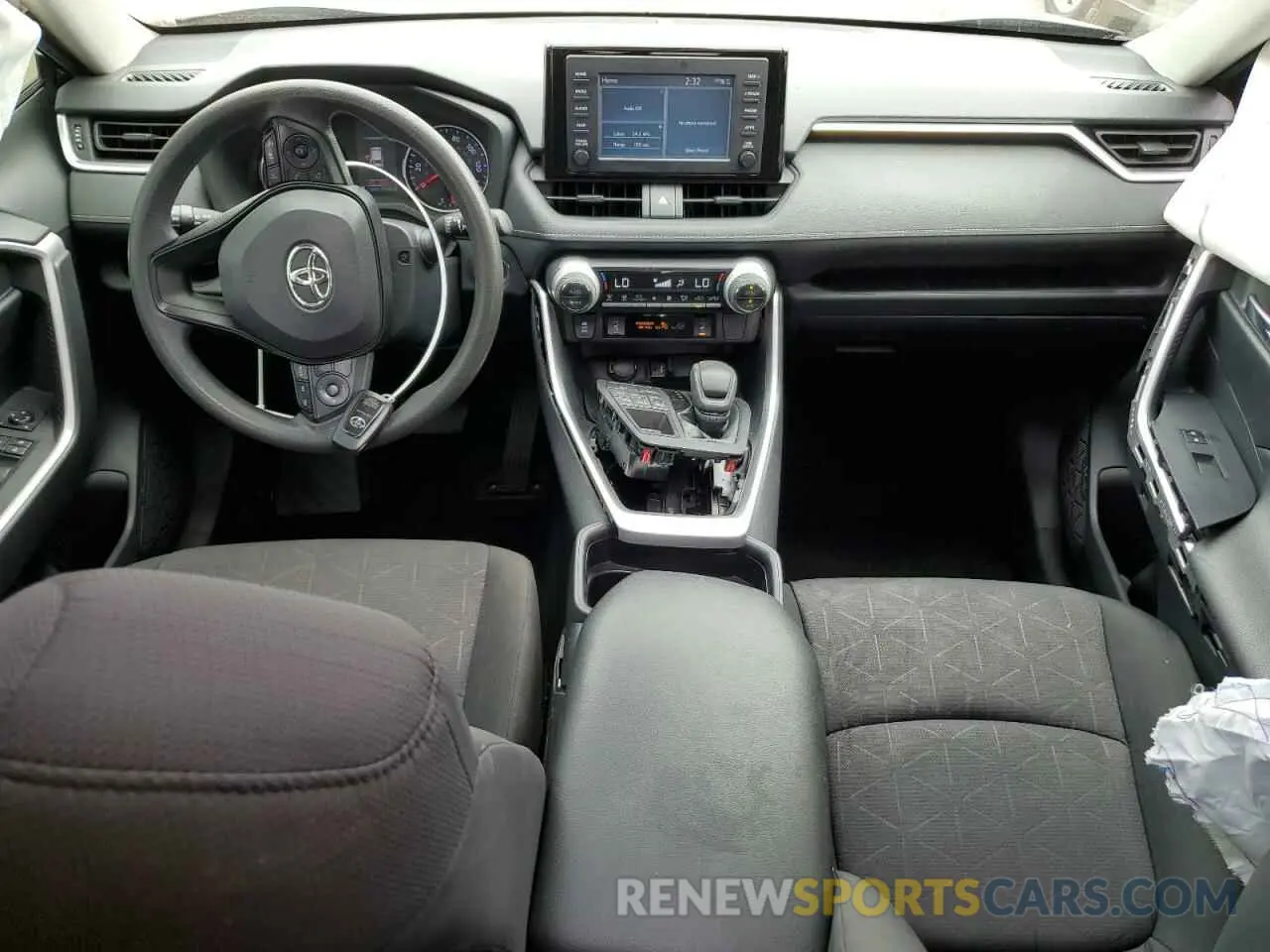 8 Photograph of a damaged car JTMP1RFVXKD023736 TOYOTA RAV4 2019