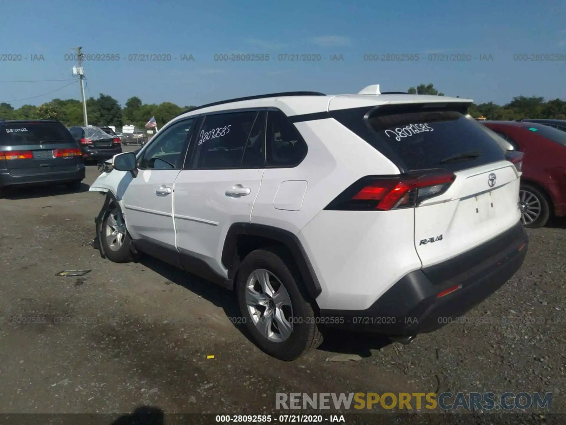 3 Photograph of a damaged car JTMP1RFVXKD504120 TOYOTA RAV4 2019