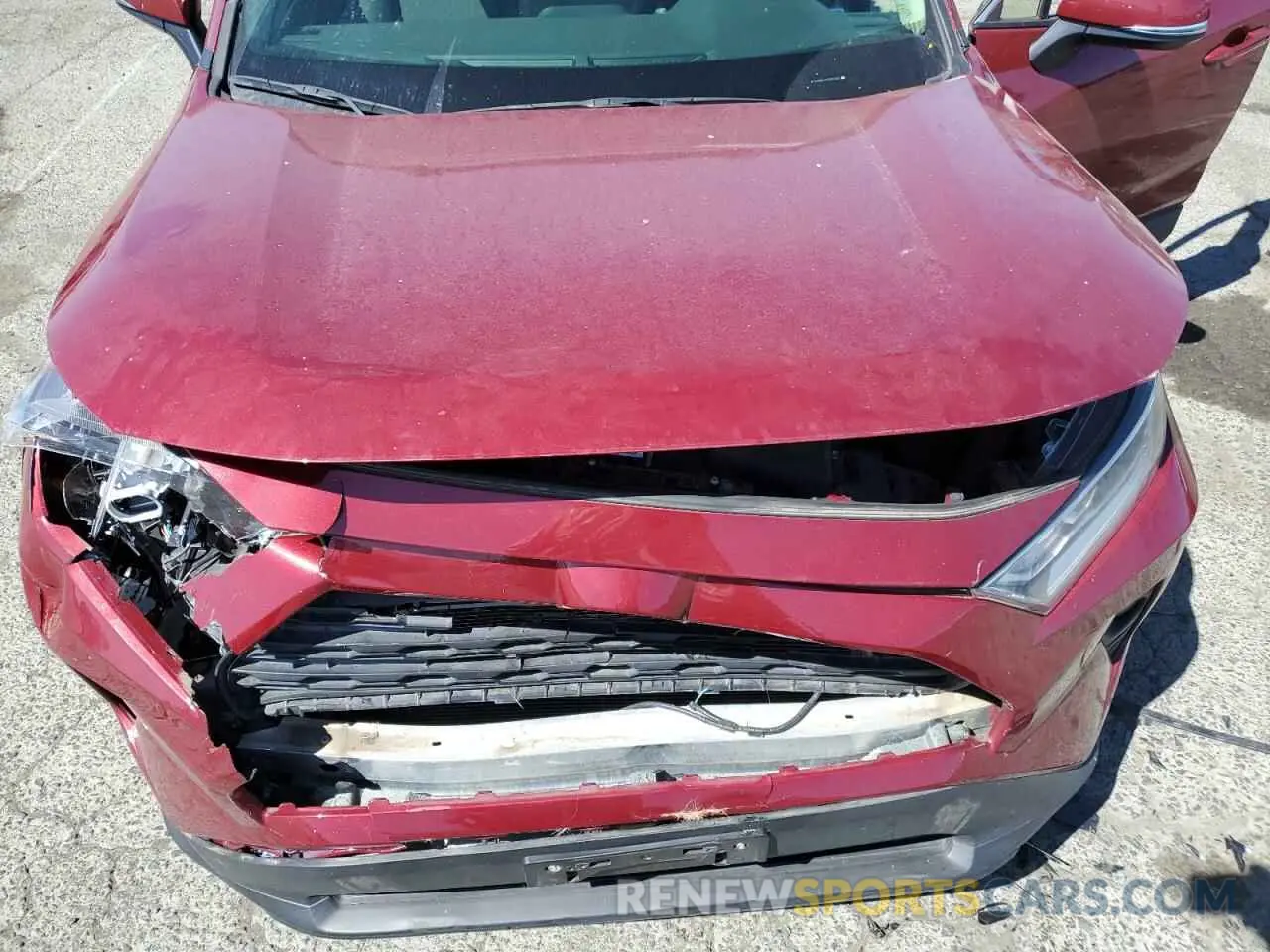 14 Photograph of a damaged car JTMRWRFV0KD007023 TOYOTA RAV4 2019