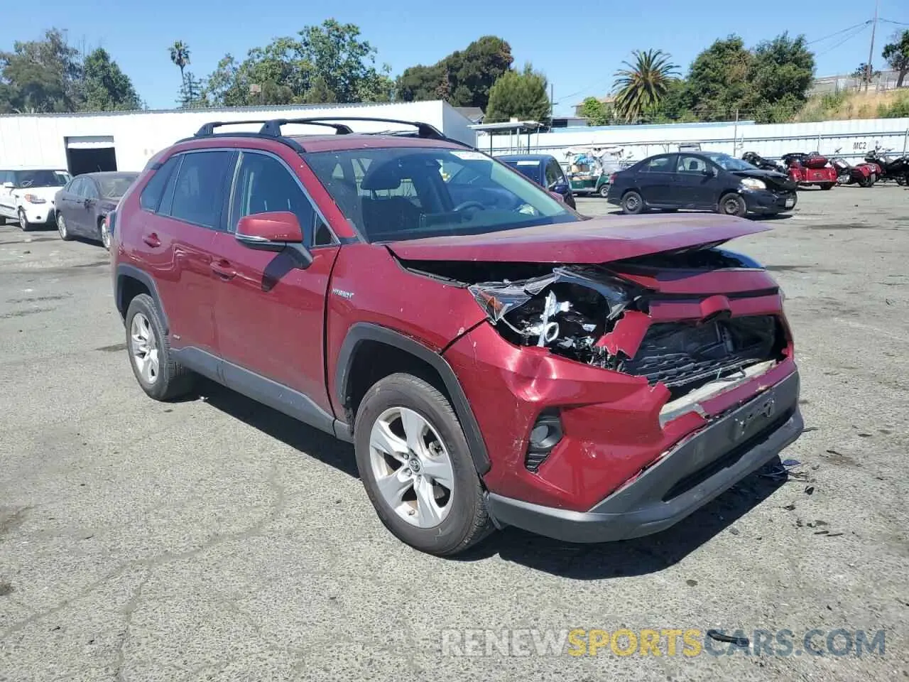 4 Photograph of a damaged car JTMRWRFV0KD007023 TOYOTA RAV4 2019