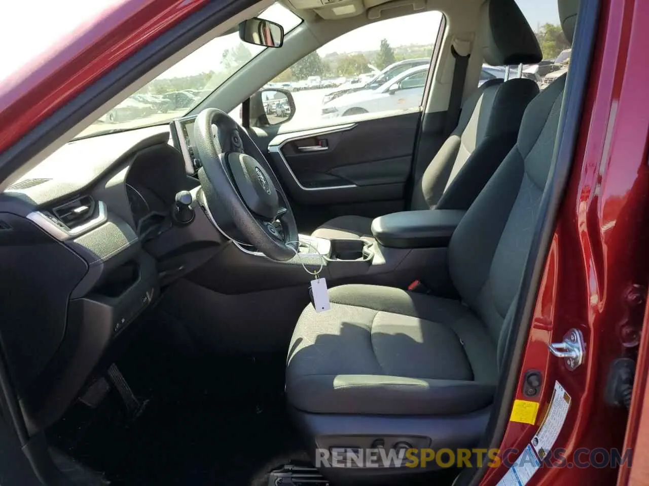 7 Photograph of a damaged car JTMRWRFV0KD007023 TOYOTA RAV4 2019