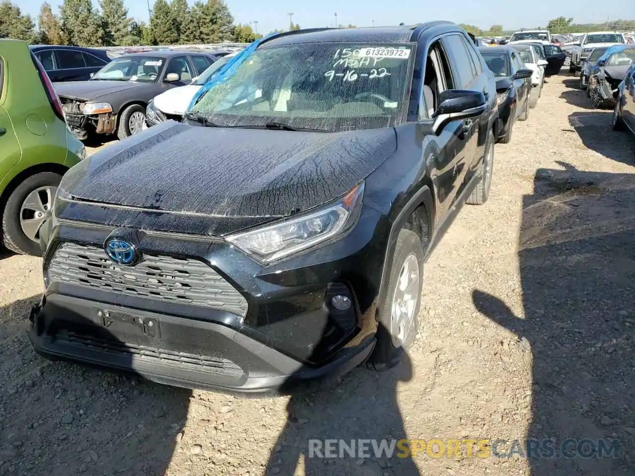 2 Photograph of a damaged car JTMRWRFV0KD016689 TOYOTA RAV4 2019