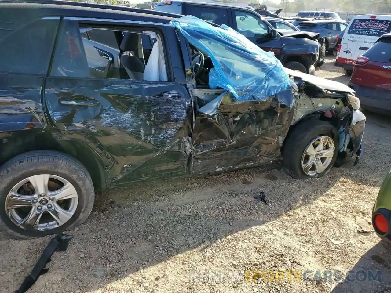 9 Photograph of a damaged car JTMRWRFV0KD016689 TOYOTA RAV4 2019