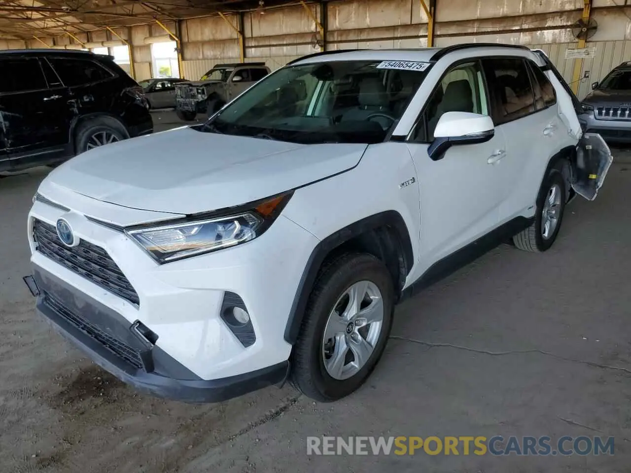 1 Photograph of a damaged car JTMRWRFV0KD503651 TOYOTA RAV4 2019