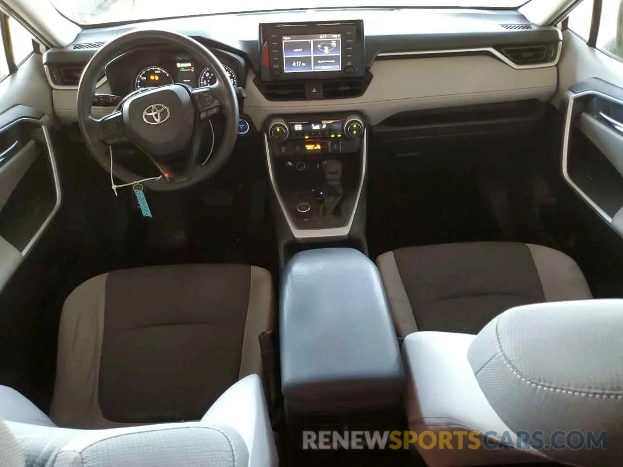 8 Photograph of a damaged car JTMRWRFV0KD503651 TOYOTA RAV4 2019
