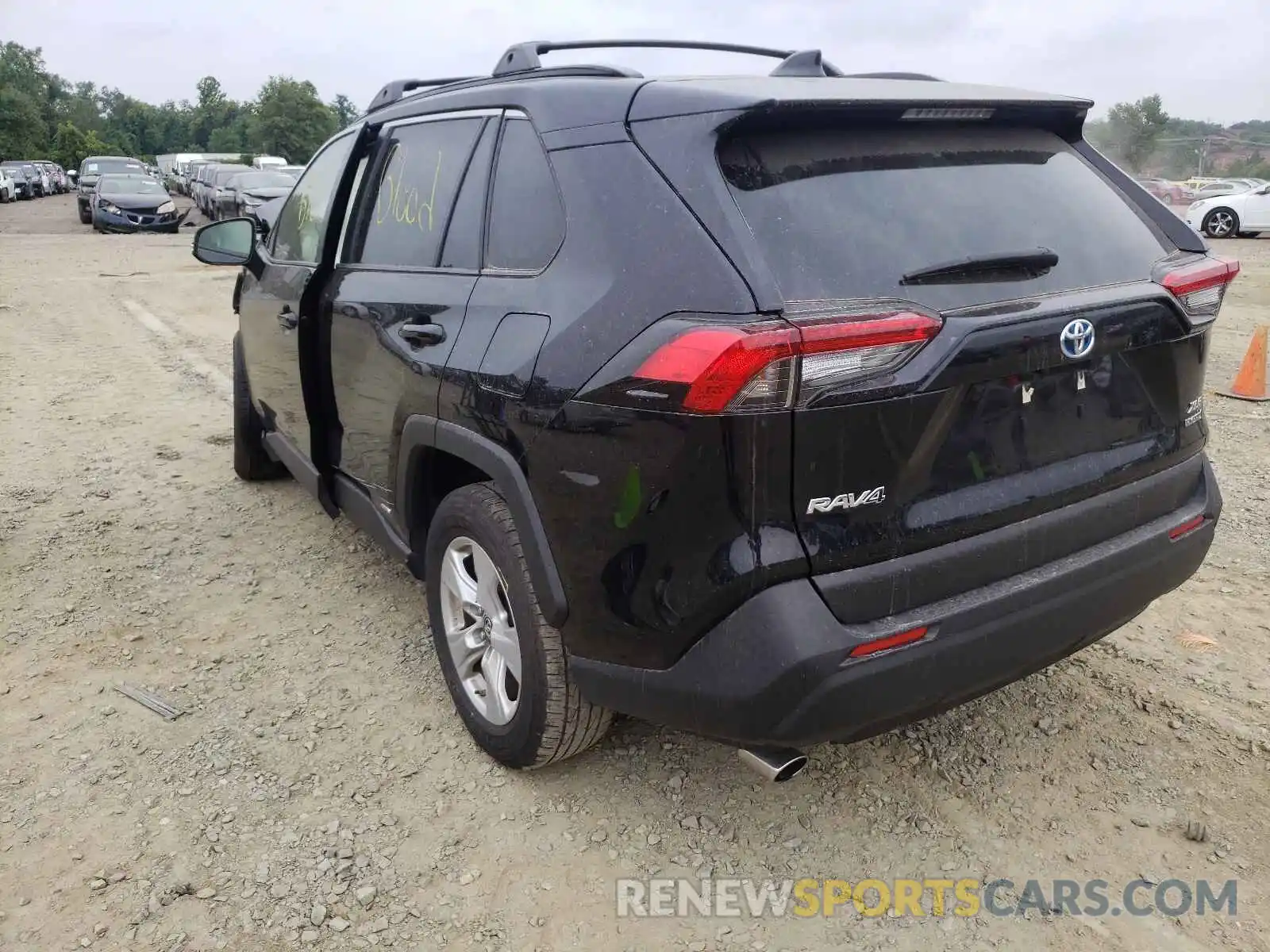 3 Photograph of a damaged car JTMRWRFV0KD511054 TOYOTA RAV4 2019