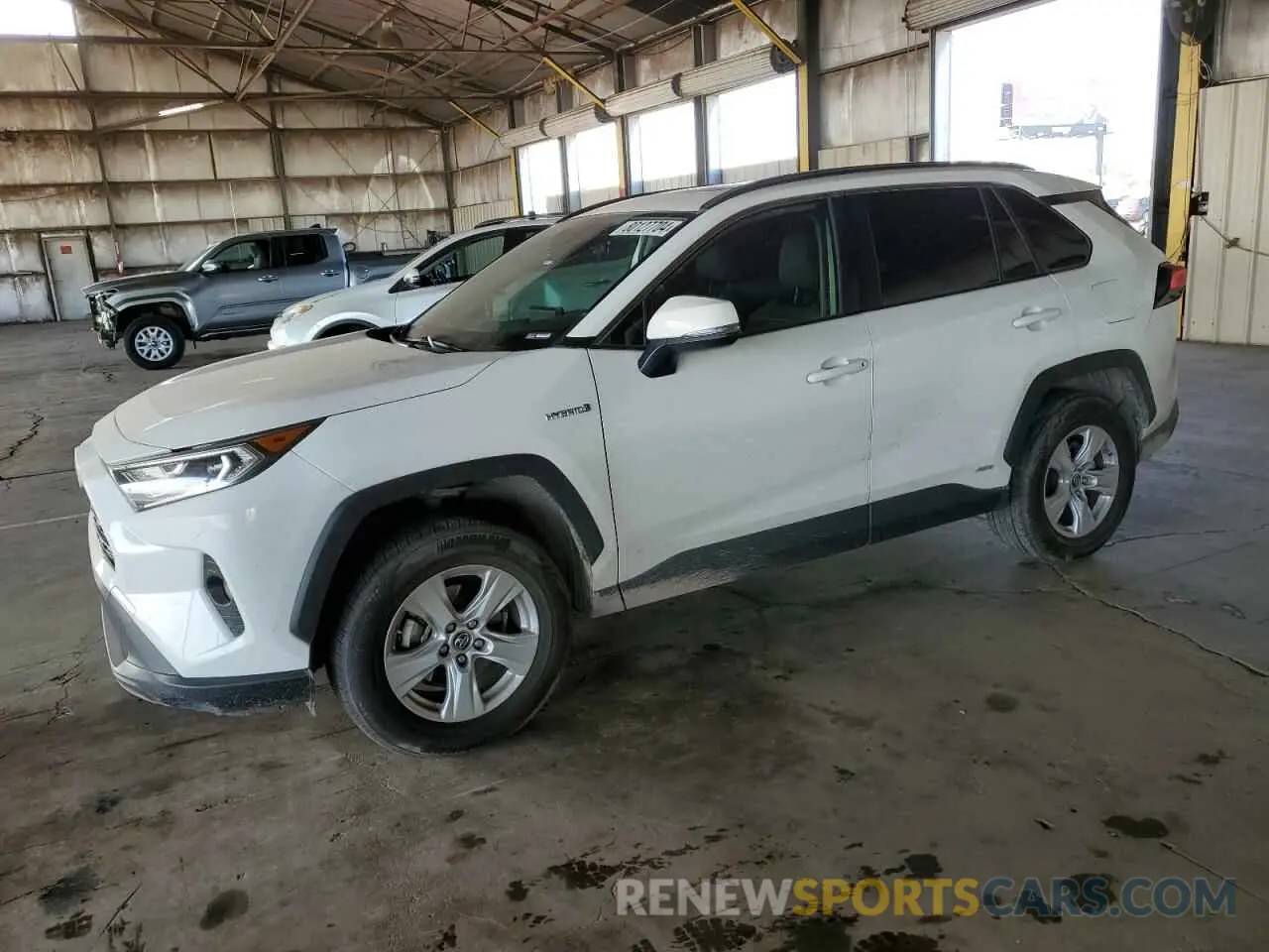 1 Photograph of a damaged car JTMRWRFV0KD515511 TOYOTA RAV4 2019