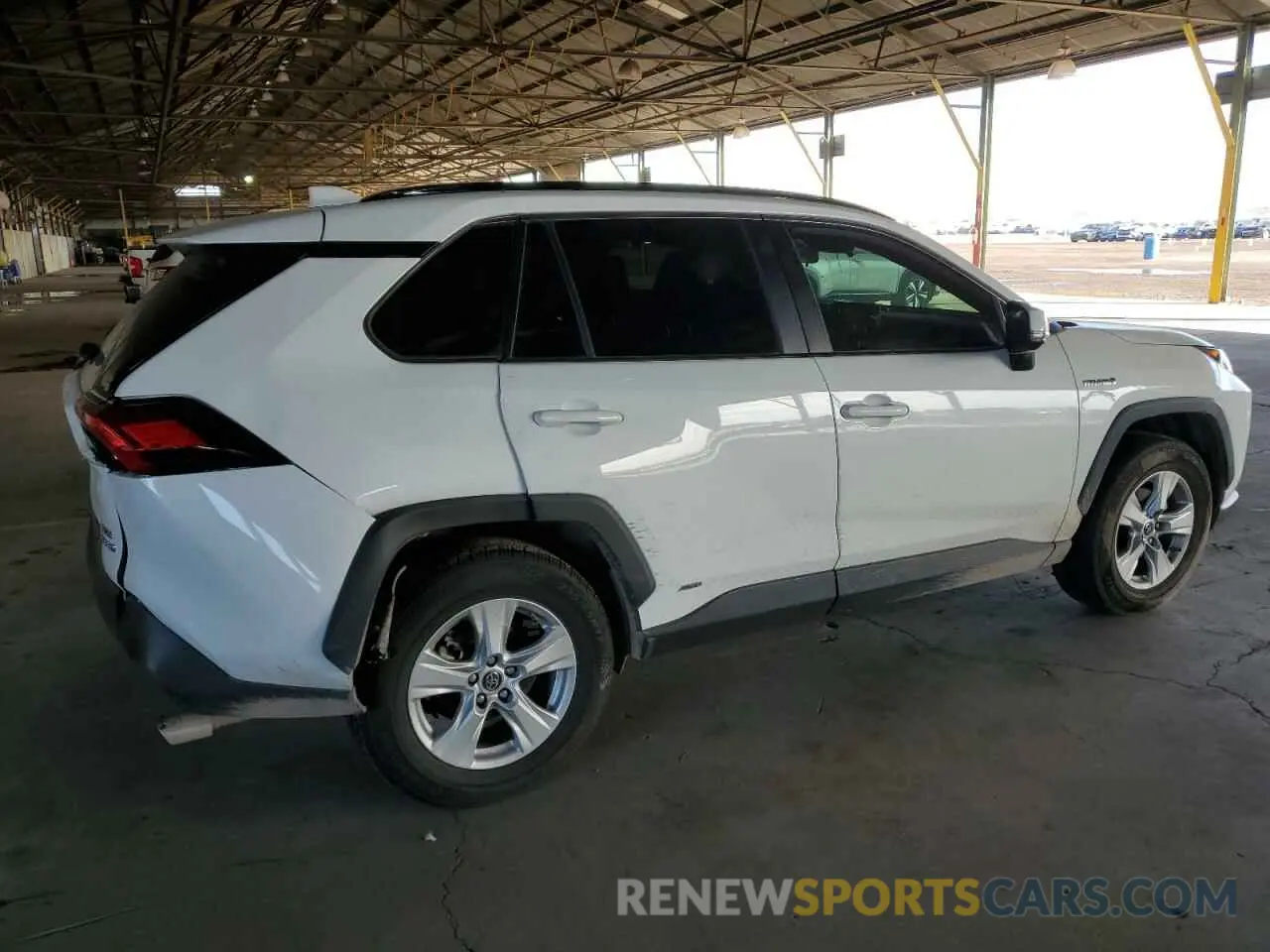 3 Photograph of a damaged car JTMRWRFV0KD515511 TOYOTA RAV4 2019