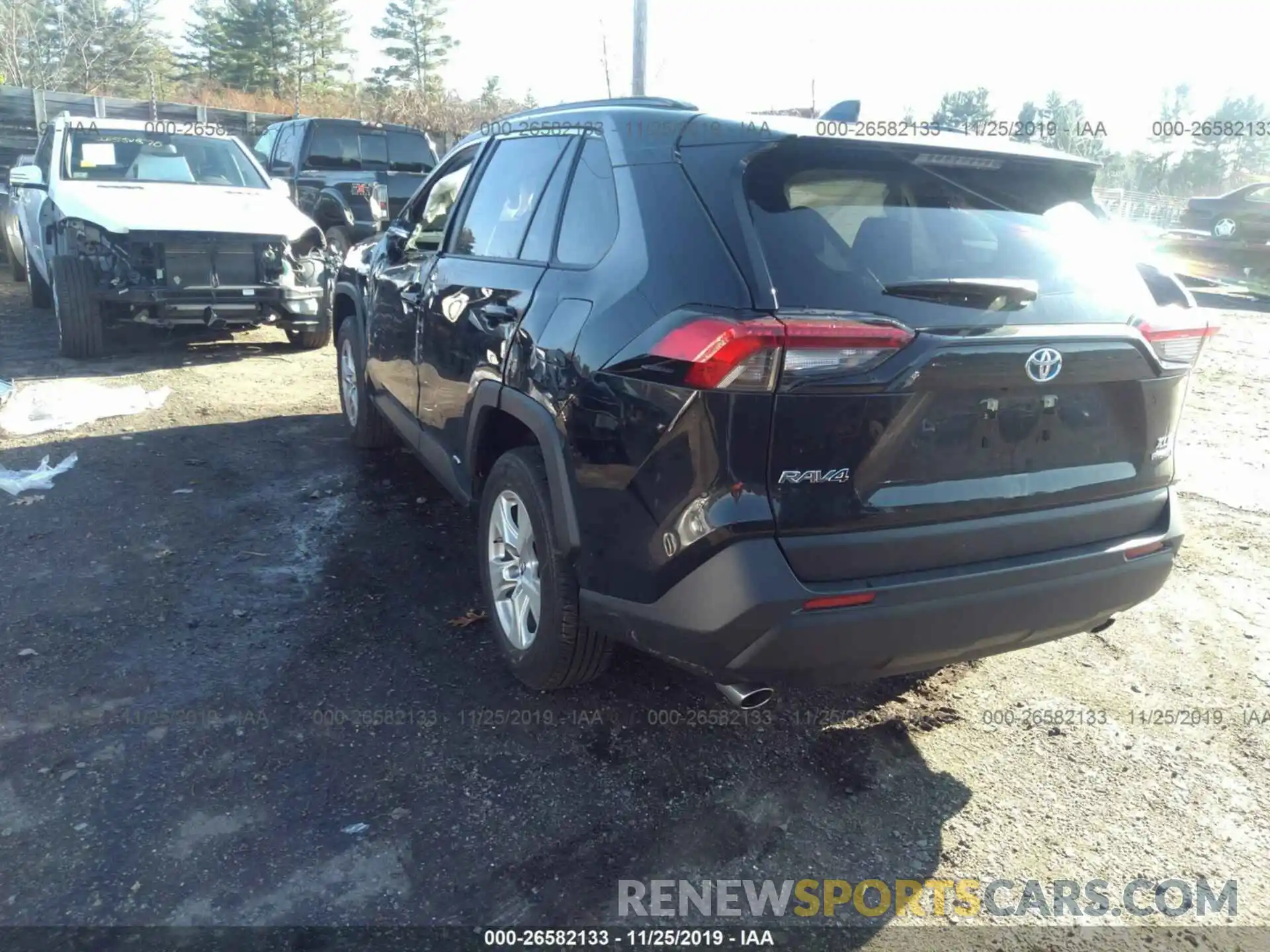 3 Photograph of a damaged car JTMRWRFV1KD031721 TOYOTA RAV4 2019