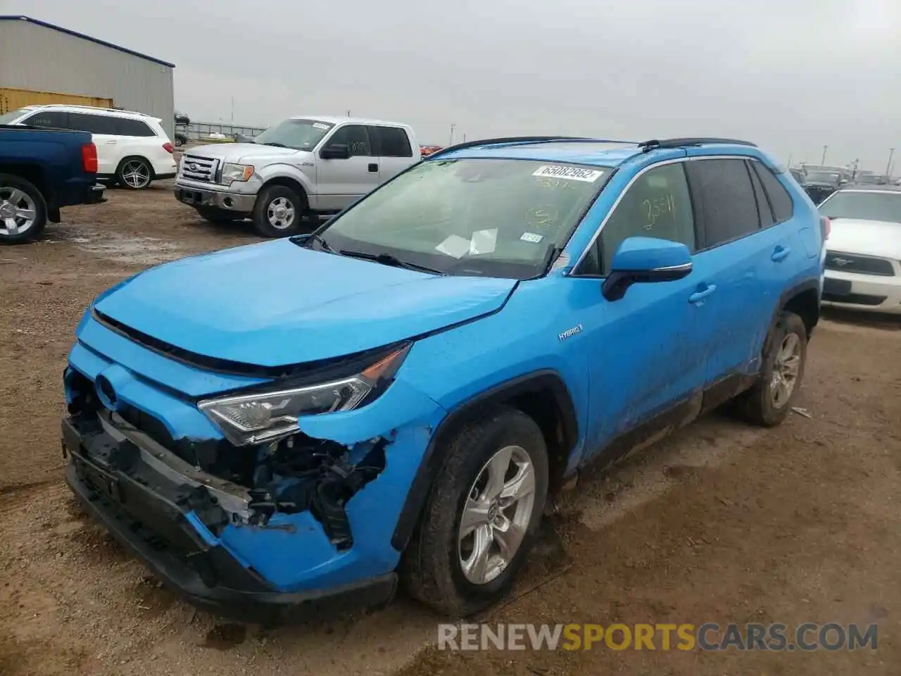 2 Photograph of a damaged car JTMRWRFV1KD034747 TOYOTA RAV4 2019