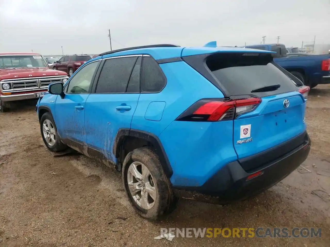 3 Photograph of a damaged car JTMRWRFV1KD034747 TOYOTA RAV4 2019