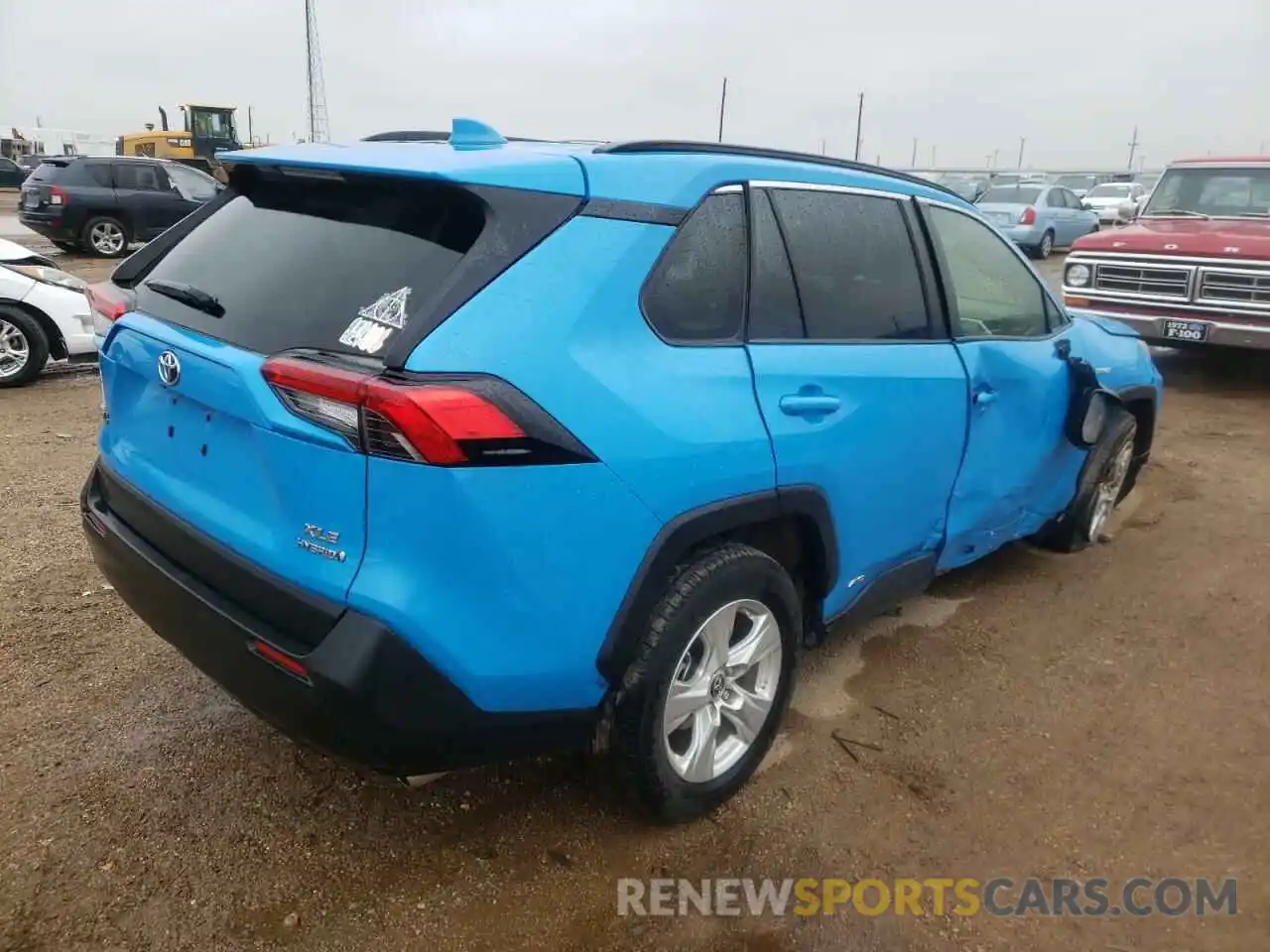 4 Photograph of a damaged car JTMRWRFV1KD034747 TOYOTA RAV4 2019