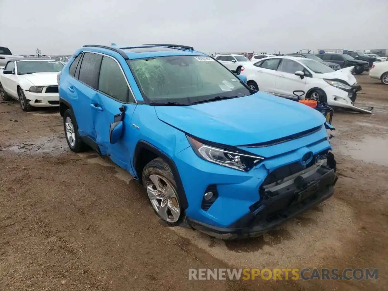 9 Photograph of a damaged car JTMRWRFV1KD034747 TOYOTA RAV4 2019