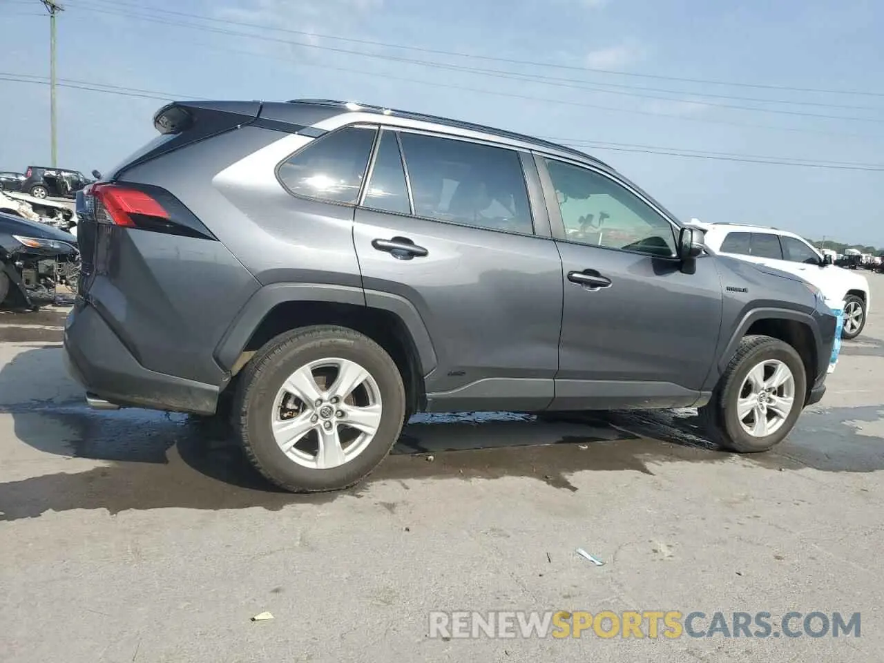 3 Photograph of a damaged car JTMRWRFV2KD030268 TOYOTA RAV4 2019