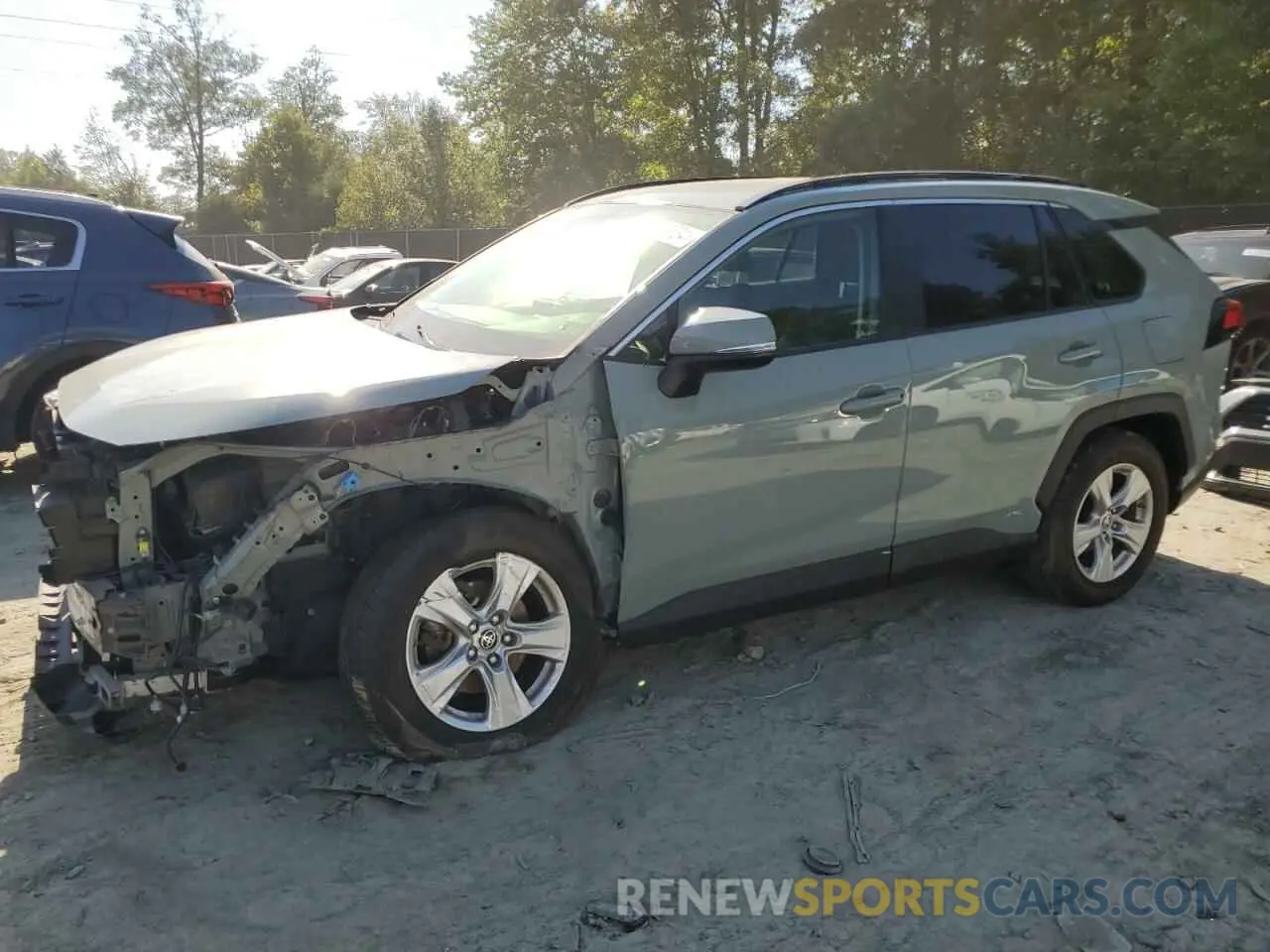 1 Photograph of a damaged car JTMRWRFV2KD043277 TOYOTA RAV4 2019