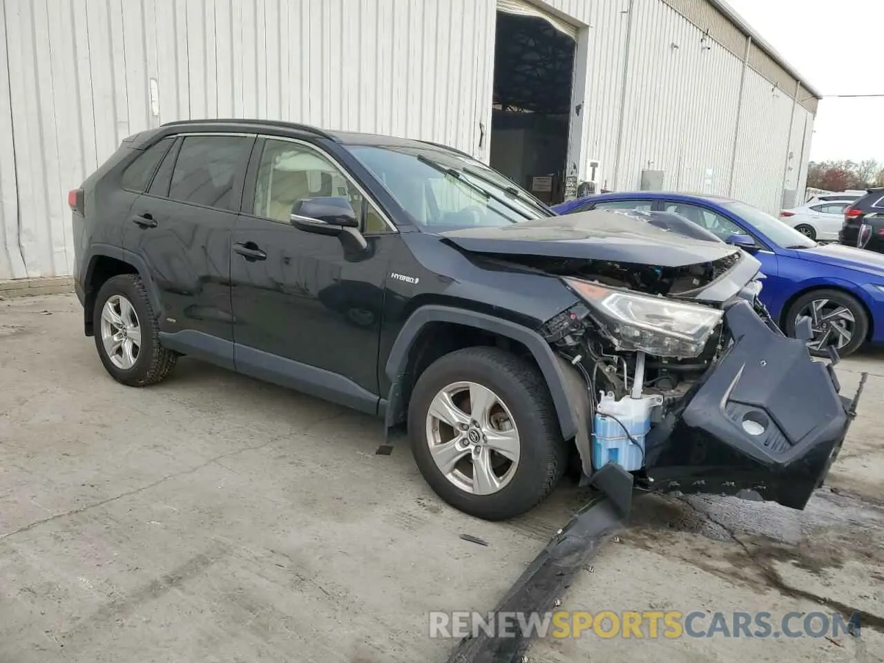 4 Photograph of a damaged car JTMRWRFV2KJ006411 TOYOTA RAV4 2019