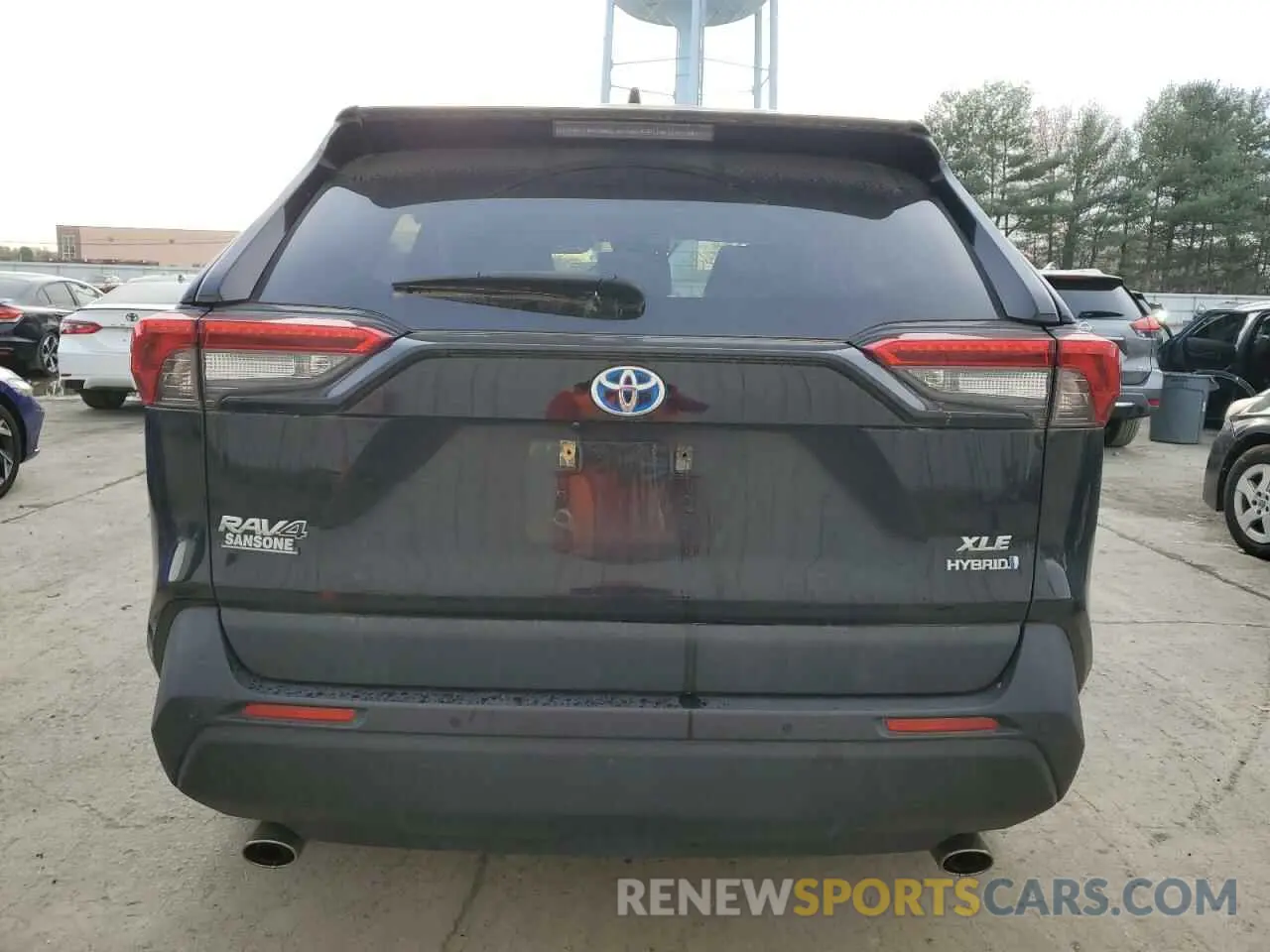 6 Photograph of a damaged car JTMRWRFV2KJ006411 TOYOTA RAV4 2019