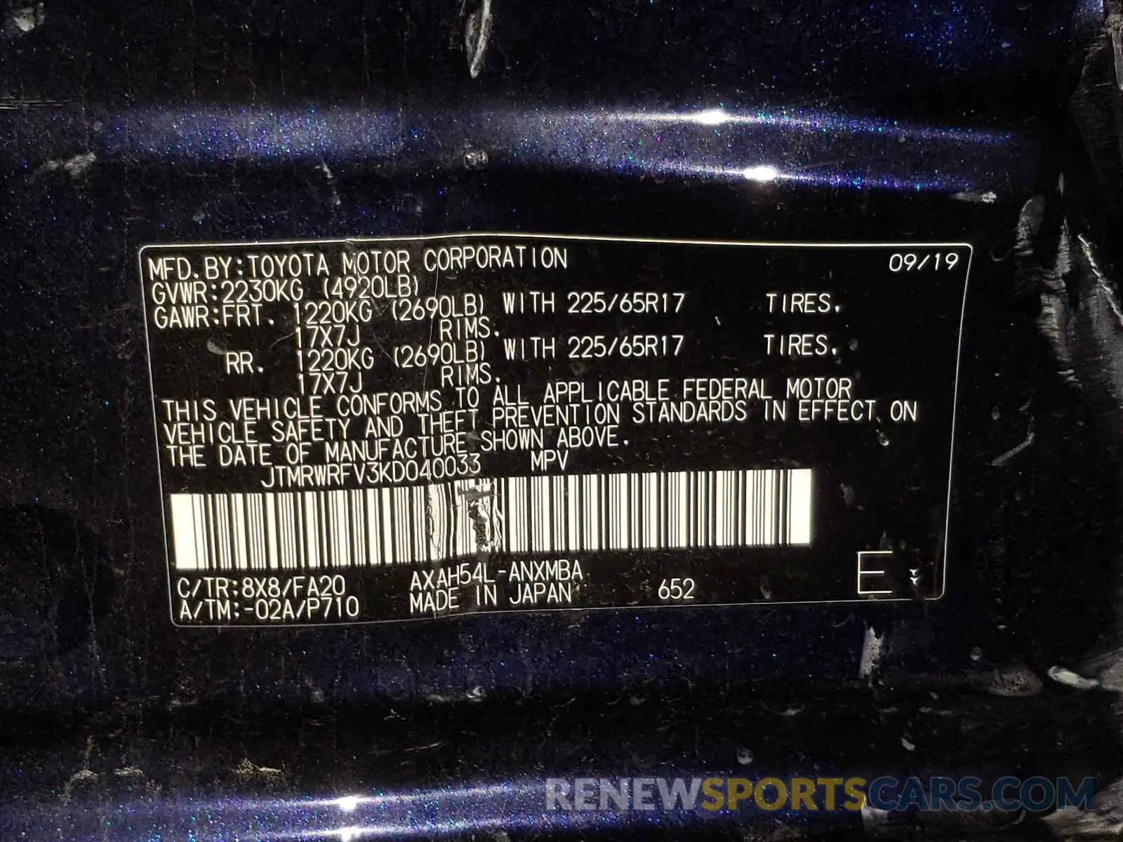 10 Photograph of a damaged car JTMRWRFV3KD040033 TOYOTA RAV4 2019