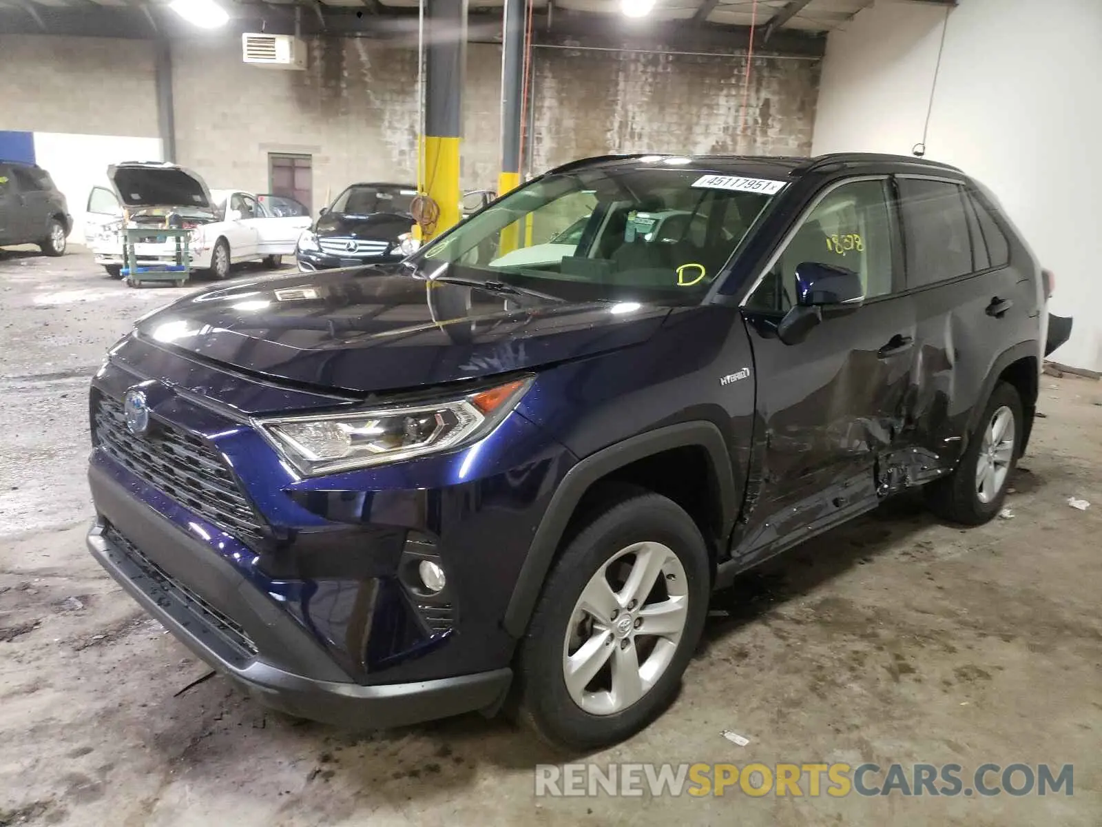 2 Photograph of a damaged car JTMRWRFV3KD040033 TOYOTA RAV4 2019