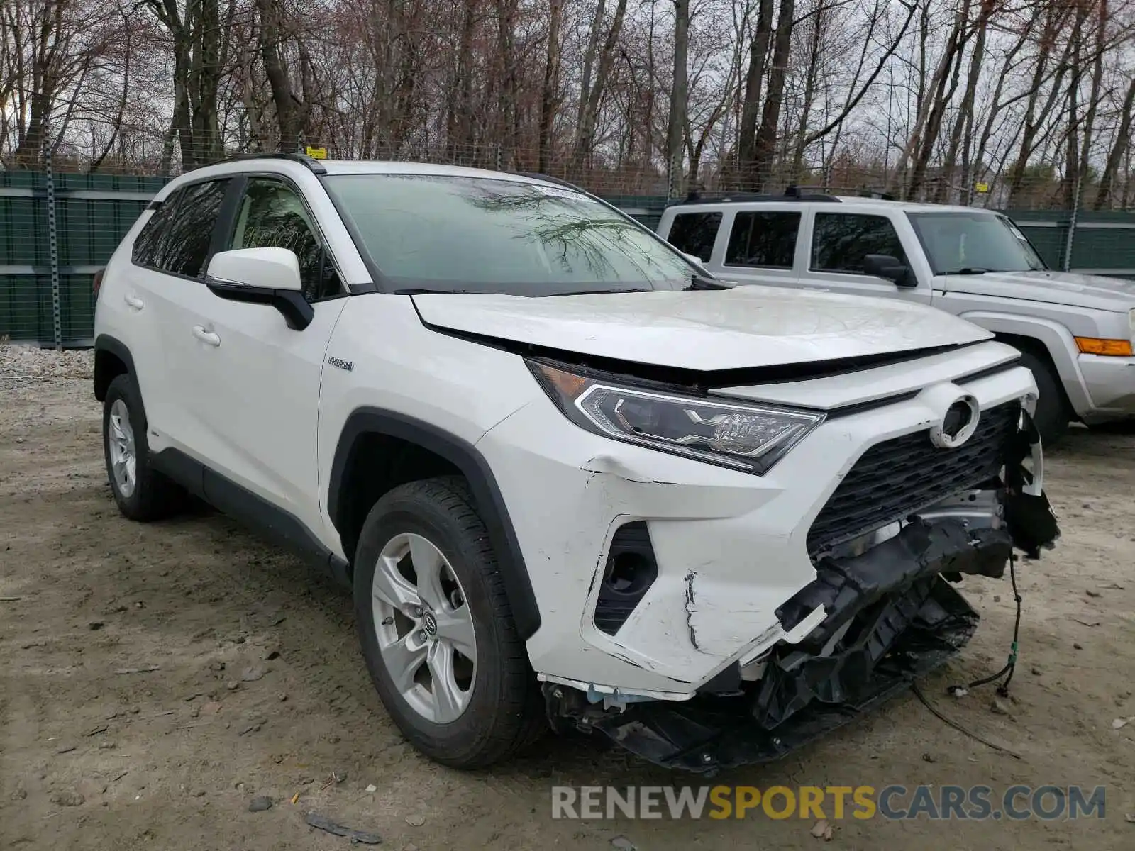 1 Photograph of a damaged car JTMRWRFV6KD023078 TOYOTA RAV4 2019