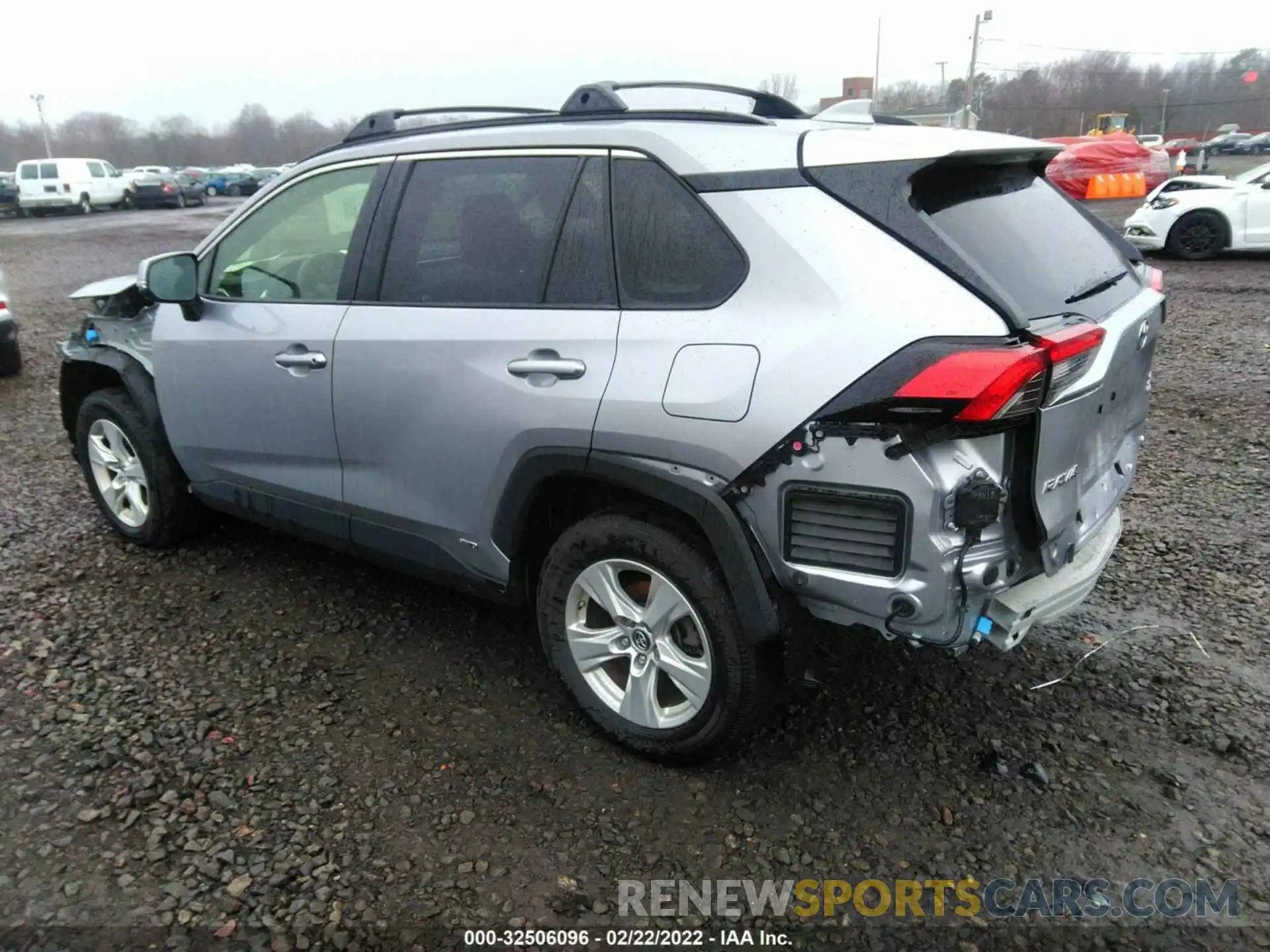 3 Photograph of a damaged car JTMRWRFV8KD011692 TOYOTA RAV4 2019